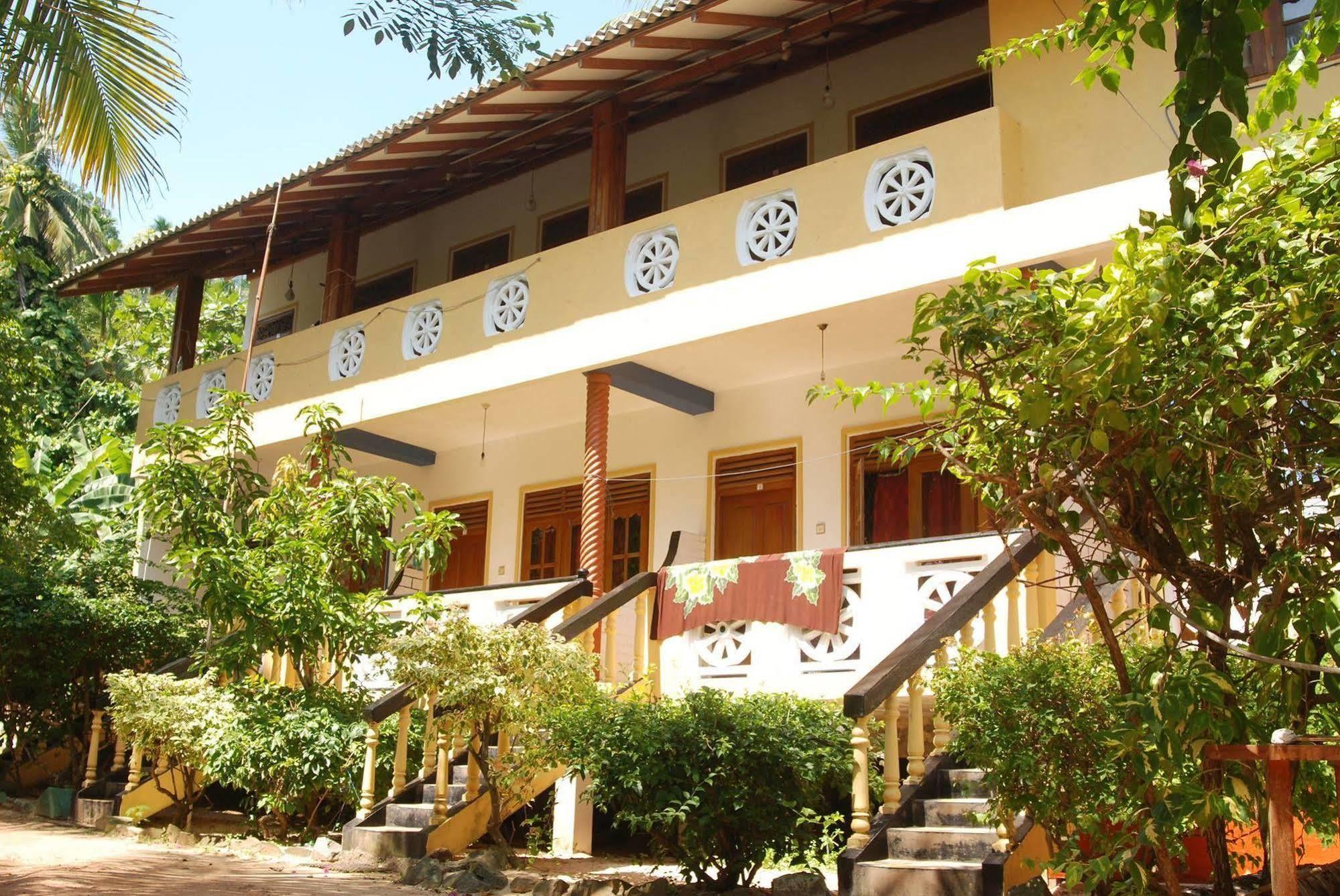 Talaramba Dinu'S Resort المظهر الخارجي الصورة
