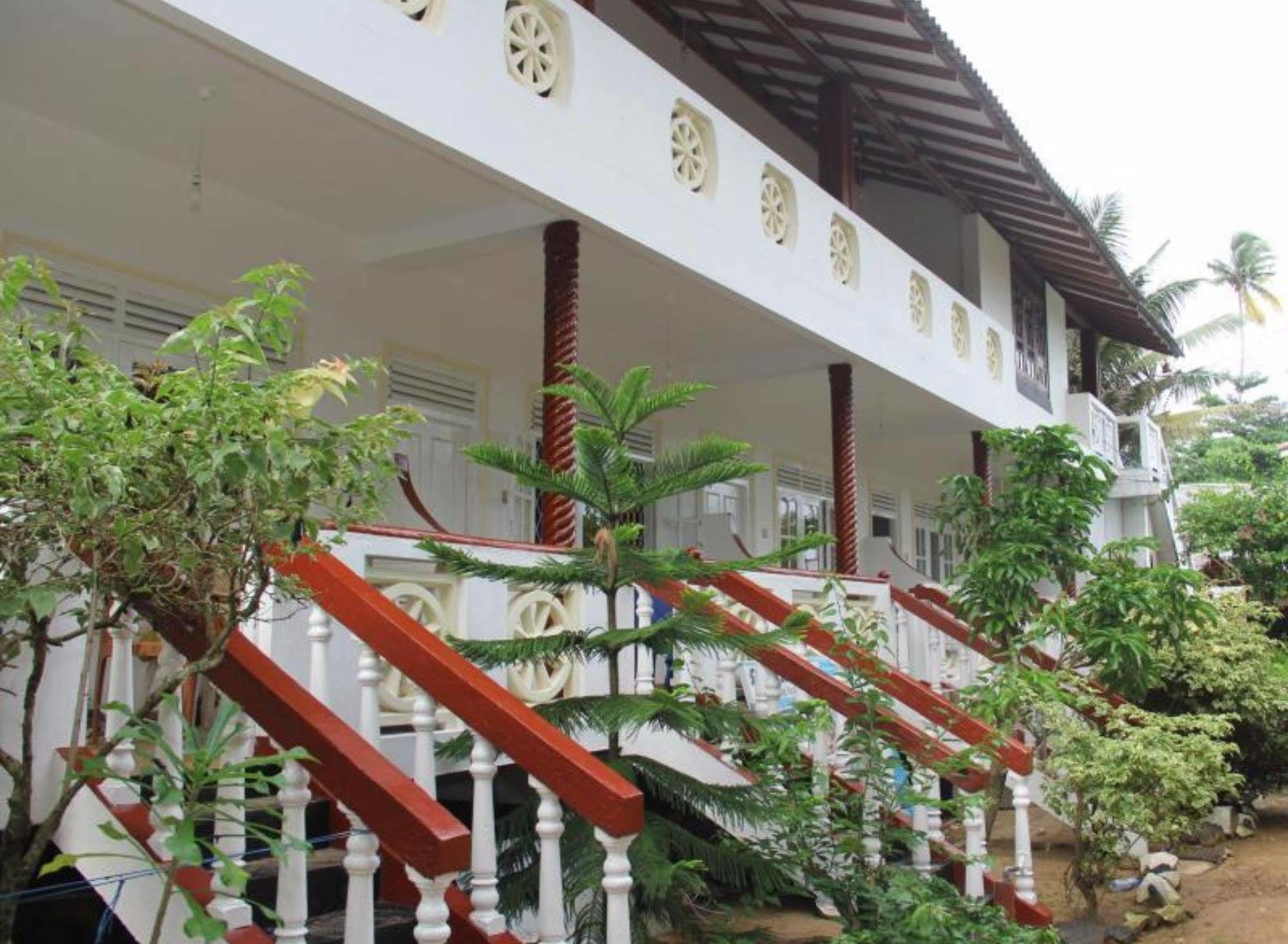 Talaramba Dinu'S Resort المظهر الخارجي الصورة